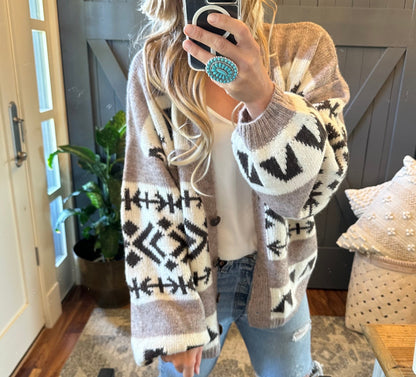 Dolce Paris - Cardigan en Laine Confort & Élégance